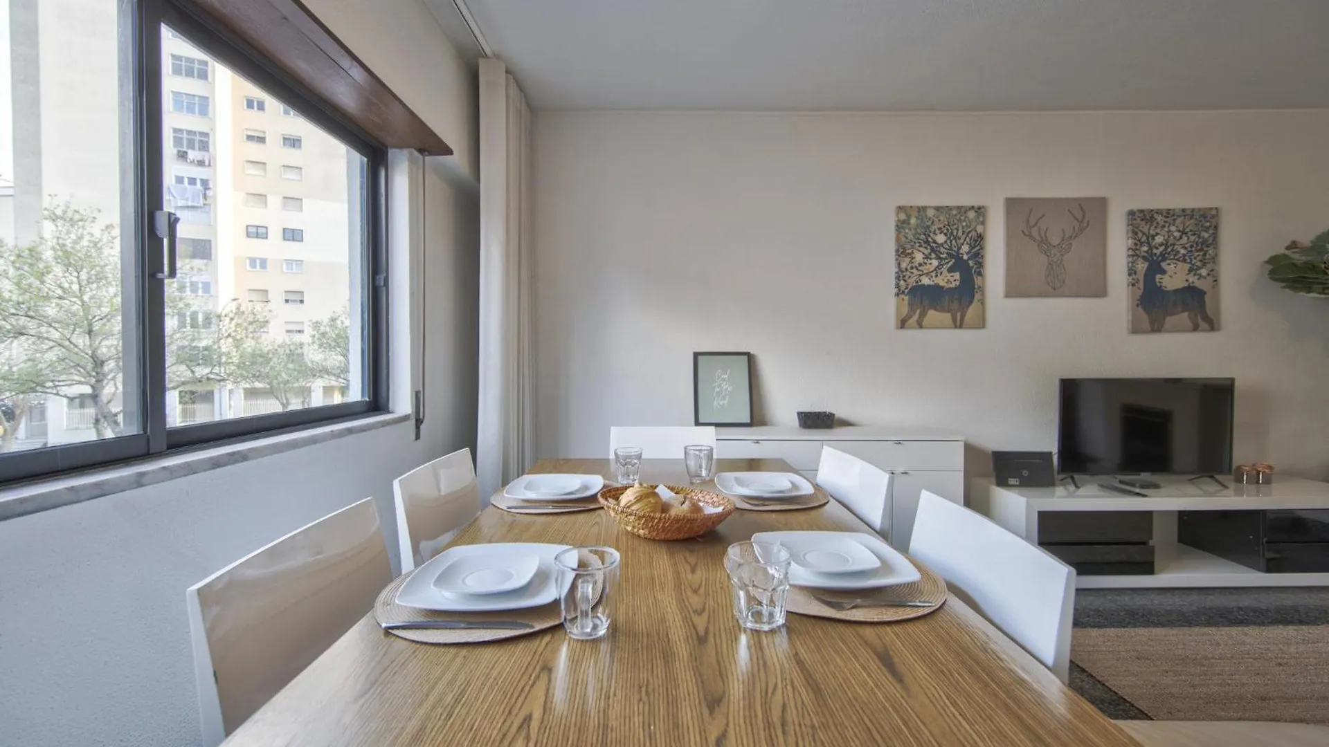 Pontinha Typical By Homing Apartment Lisbon Portugal