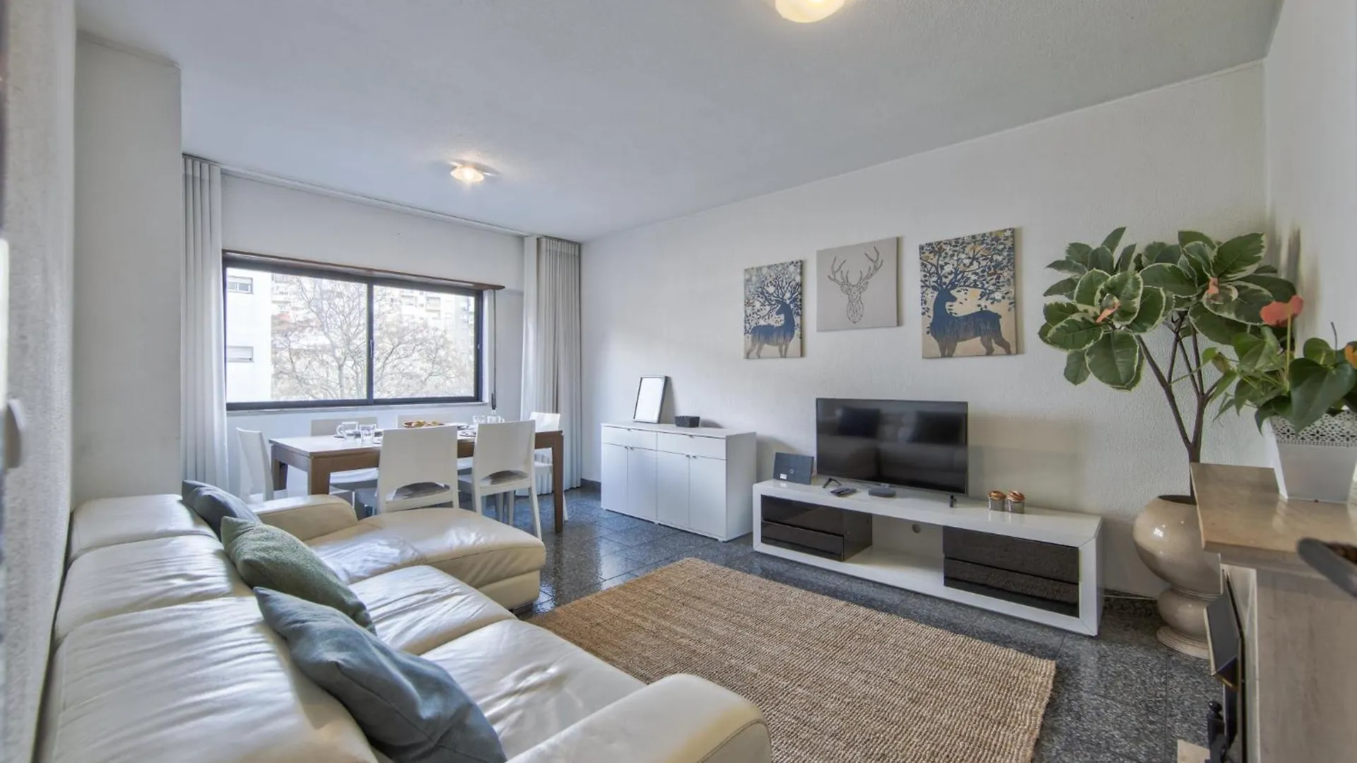 Pontinha Typical By Homing Apartment Lisbon