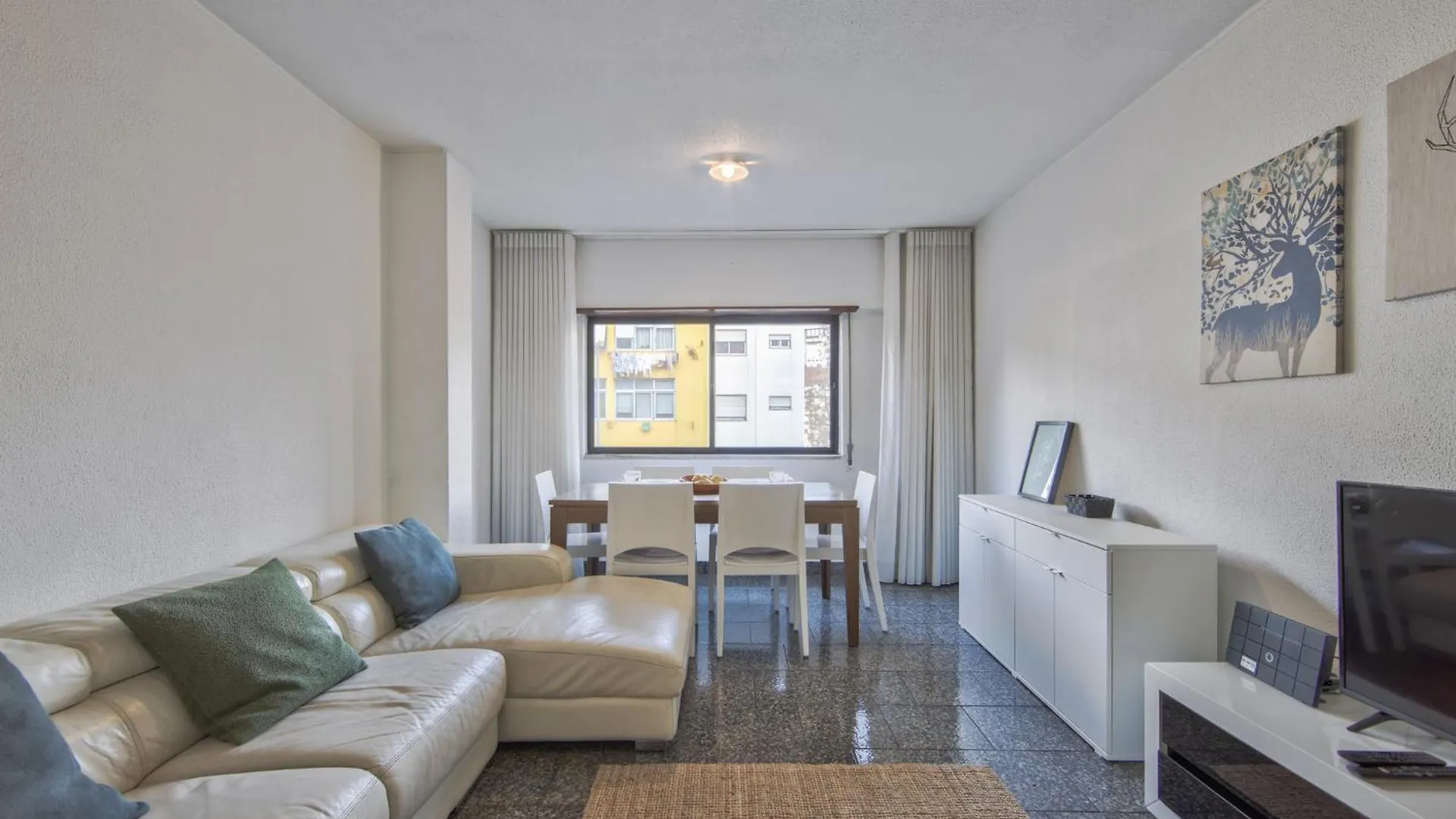 Pontinha Typical By Homing Apartment Lisbon
